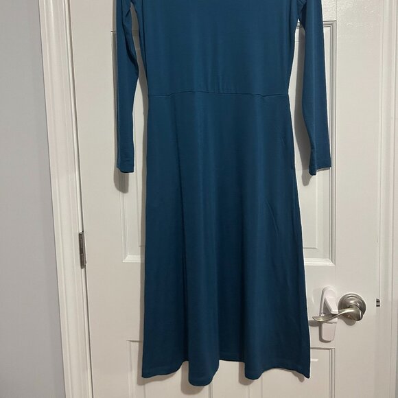 Wool& Dress - Picture 2 of 3